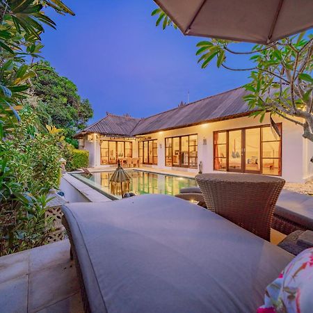 Bali Sunyi Villas Jimbaran Exterior foto